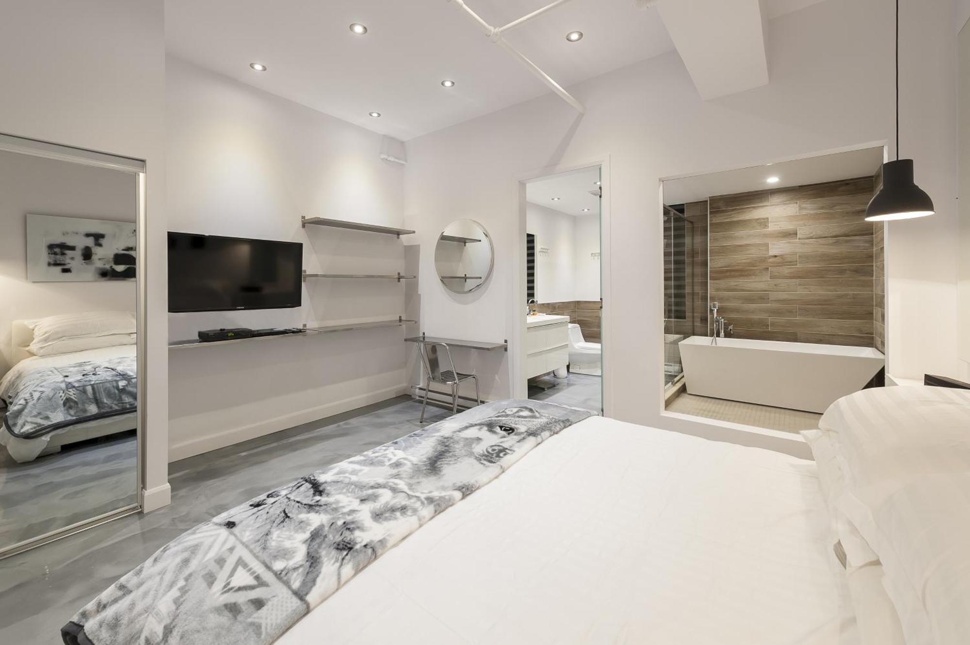 The Holland Hotel By Simplissimmo Montreal Ngoại thất bức ảnh