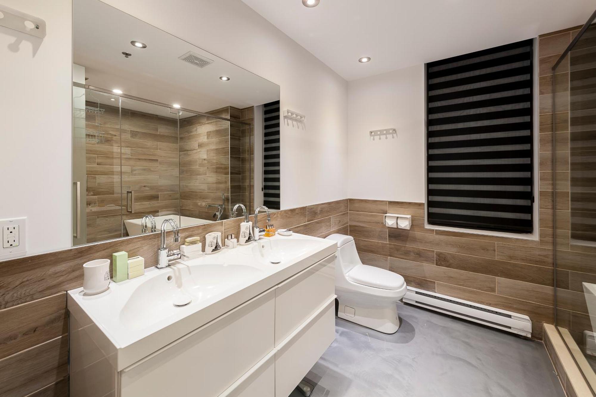 The Holland Hotel By Simplissimmo Montreal Ngoại thất bức ảnh