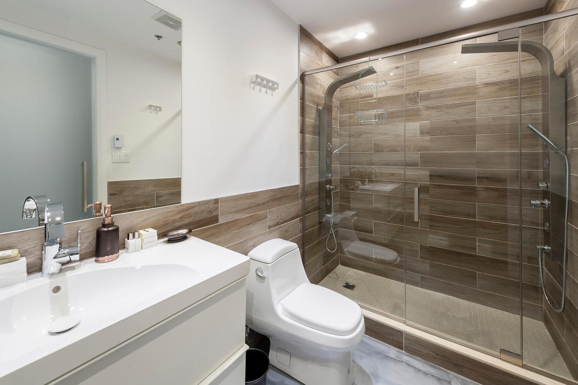 The Holland Hotel By Simplissimmo Montreal Ngoại thất bức ảnh